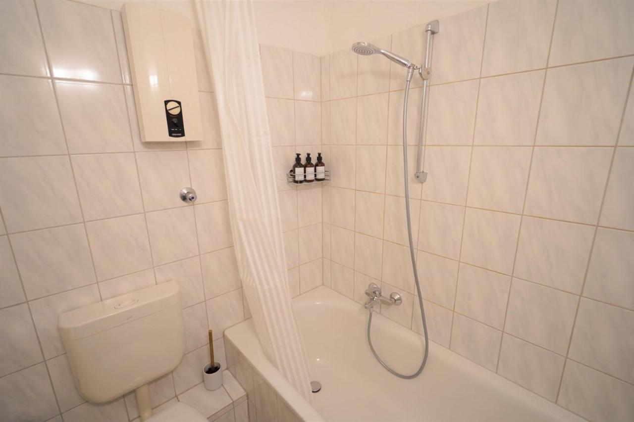 Dein Flughafen Messe Appartment Nahe Duesseldorf 1 Дуйсбург Екстериор снимка